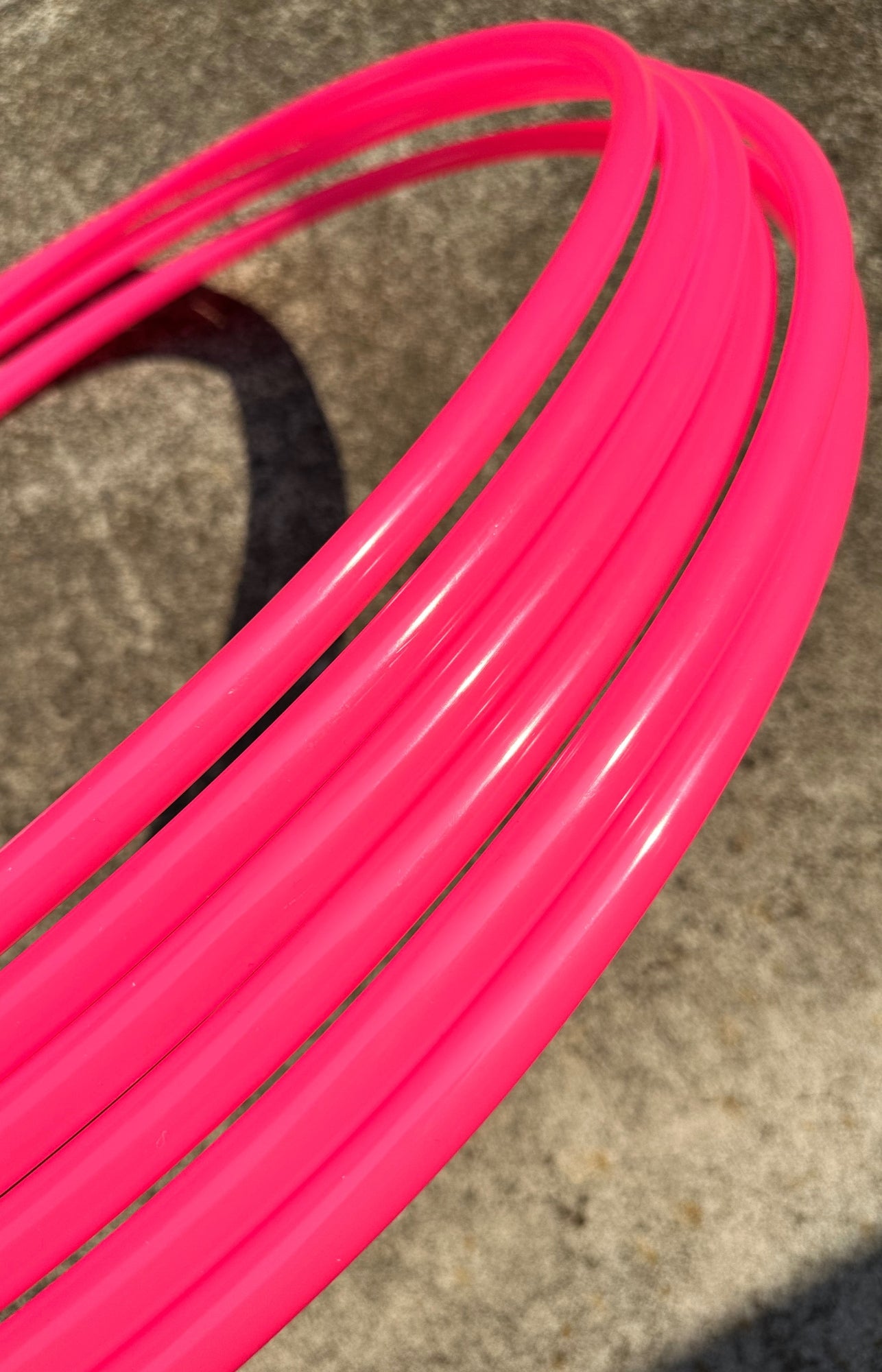 5/8 Hot Bubblegum Gloss Colored Polypro Hoops