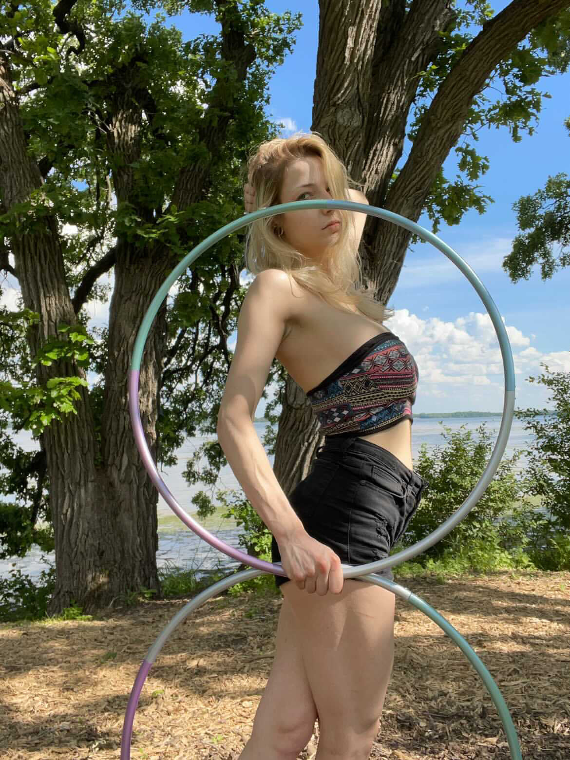 ELECTRIC SHIVERS 4 Piece Sectional Travel Hoop