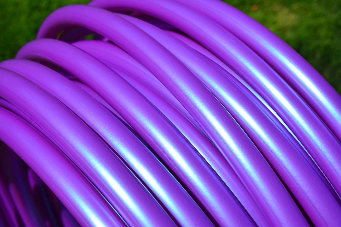 3/4 UV Tanzanite Color-Shift Colored Polypro Hoops