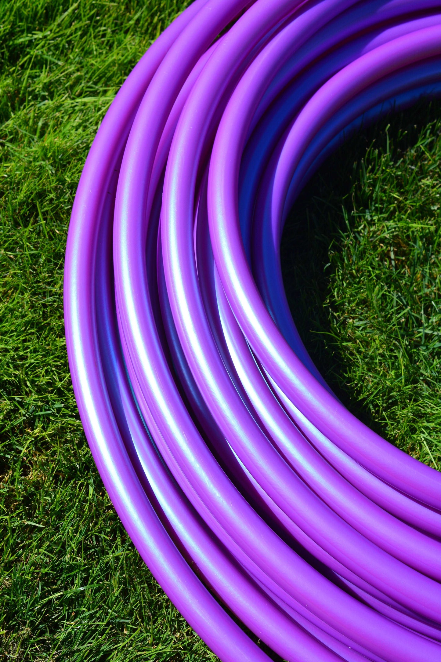 3/4 UV Tanzanite Color-Shift Colored Polypro Hoops